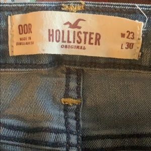 Hollister like new jeans.